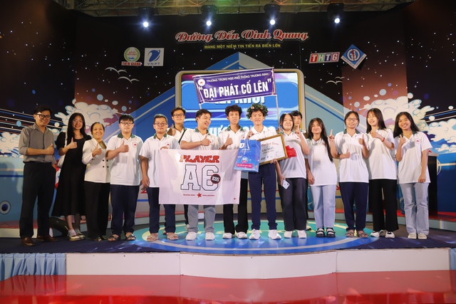 Vòng nguyệt quế Đường đến vinh quang gọi tên nam sinh Trường THPT Trương Định - Ảnh 3.