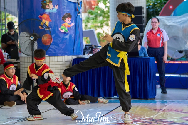 Độc đáo các trận đấu cờ người trong khuôn khổ Kids Fest 2025 - Ảnh 8.