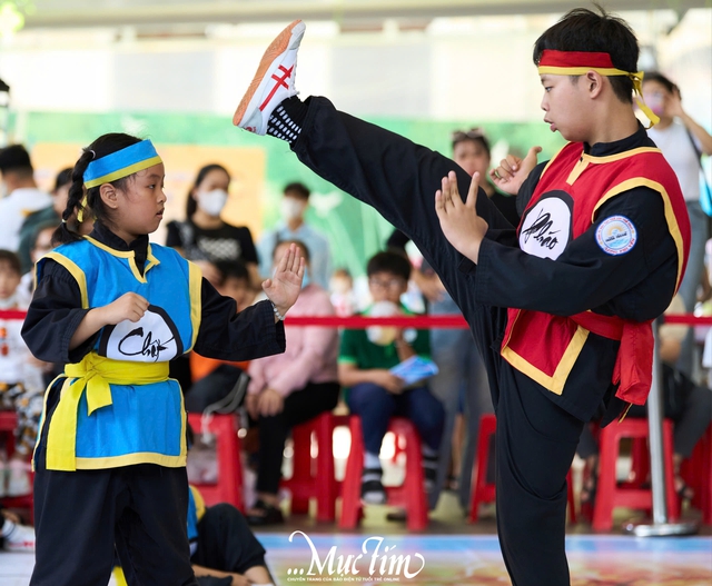 Độc đáo các trận đấu cờ người trong khuôn khổ Kids Fest 2025 - Ảnh 9.
