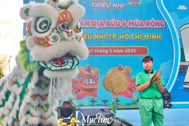 Khoảnh khắc hạnh phúc của các gia đình tại Lễ hội Thiếu nhi TP.HCM năm 2025- Ảnh 10.