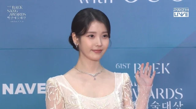 4 điểm nhấn thời trang đáng chú ý tại thảm đỏ Baeksang 2025 - Ảnh 2.