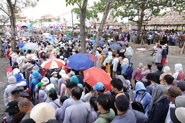 4 lưu ý từ Sở Y tế TP.HCM khi tham gia Đại lễ Vesak 2025- Ảnh 1.