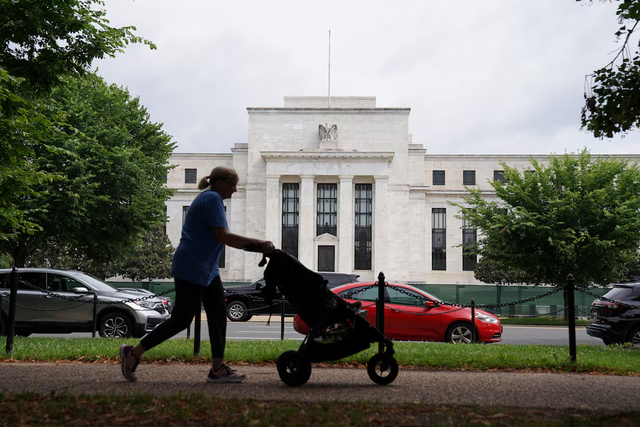 Fed sees rising risks to economy as it leaves rates unchanged- Ảnh 4. Fed sees rising risks to economy as it leaves rates unchanged- Ảnh 4.