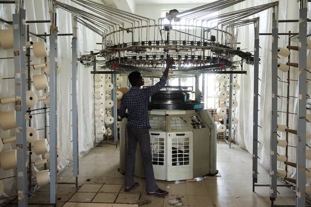Walmart calls, but India's garment worker woes blunt tariff edge - Ảnh 2.