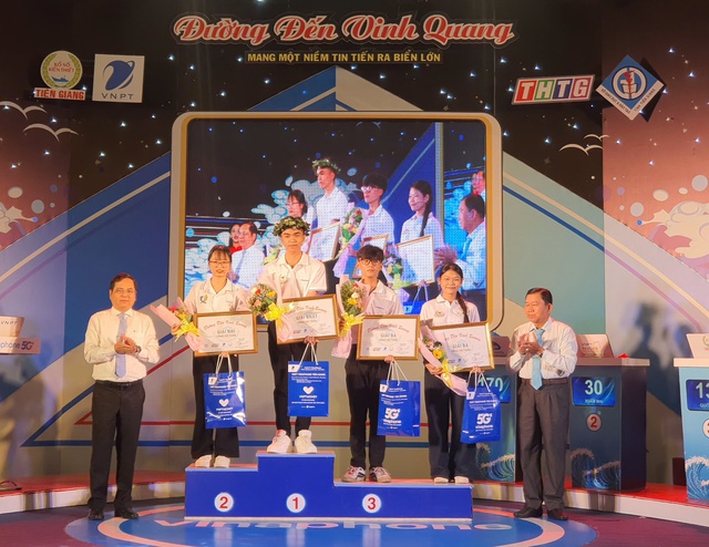 Quán quân Đường đến vinh quang tiếp tục gọi tên đại diện Trường THPT Thiên Hộ Dương - Ảnh 1.