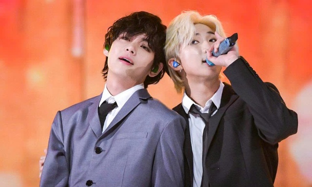 RM và V (BTS) xuất ngũ, fan vỡ òa đón chờ màn tái ngộ - Ảnh 2.