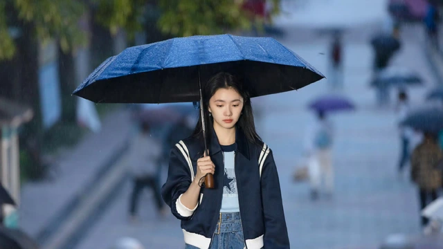 Phim mới của Lưu Hạo Tồn có thoát khỏi vết xe đổ của Sa vào tình yêu cuồng nhiệt - Ảnh 4.