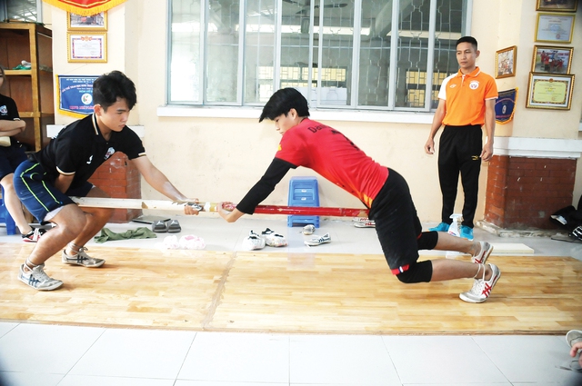 Vui hè ngay tại trường - Ảnh 1.