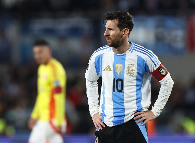 Messi rời sân sớm, Argentina cầm hoà Colombia  - Ảnh 1.