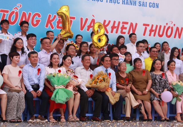 'Phá đảo' mê cung ký tự tại gian tư vấn Trường Trung học Thực hành Sài Gòn ở Ngày hội Tự tin vào lớp 10- Ảnh 6.