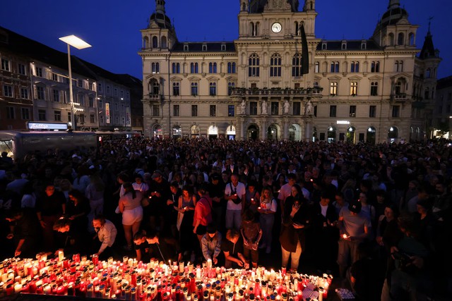 Killings at European schools fan concern US problem is spreading - Ảnh 1.