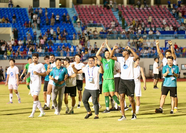 Mùa giải V-League sắp kết thúc, bạn có bỏ lỡ điều gì?- Ảnh 2.
