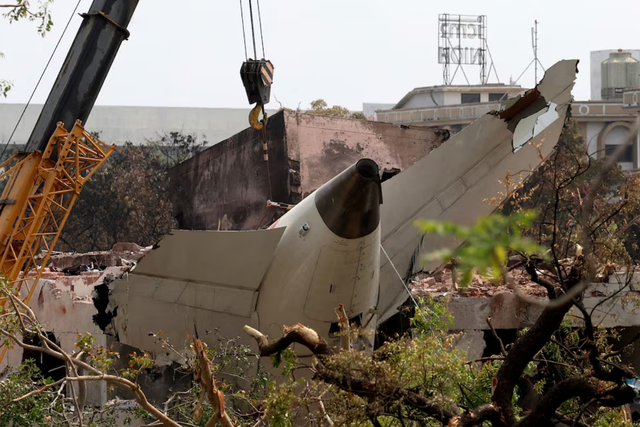 India orders inspection of Boeing 787s after Air India crash
- Ảnh 2. India orders inspection of Boeing 787s after Air India crash
- Ảnh 2.