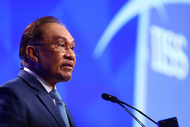 Malaysia PM says $10 bln committed to national grid upgrade- Ảnh 1. Malaysia PM says $10 bln committed to national grid upgrade- Ảnh 1.