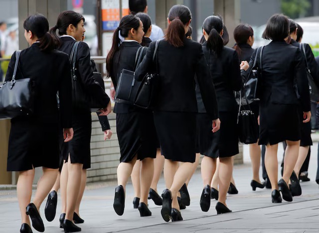 Women in 20s have higher rate of long-term sick leave: survey- Ảnh 1.