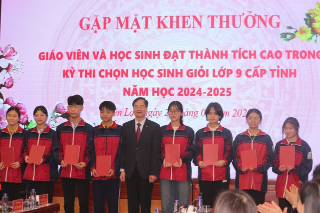Thủ khoa kép Trường THPT chuyên Vĩnh Phúc: Hiểu bản chất tốt hơn là học vẹt- Ảnh 5.