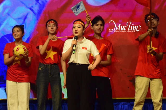 Nữ sinh song ngành là én vàng Én sinh viên 2025 - Ảnh 2.