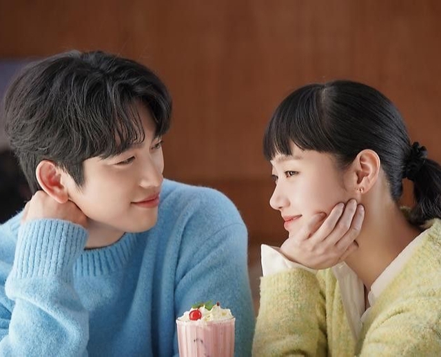 Nam chính Our unwritten Seoul toàn năng từ sân khấu đến màn ảnh - Ảnh 5.