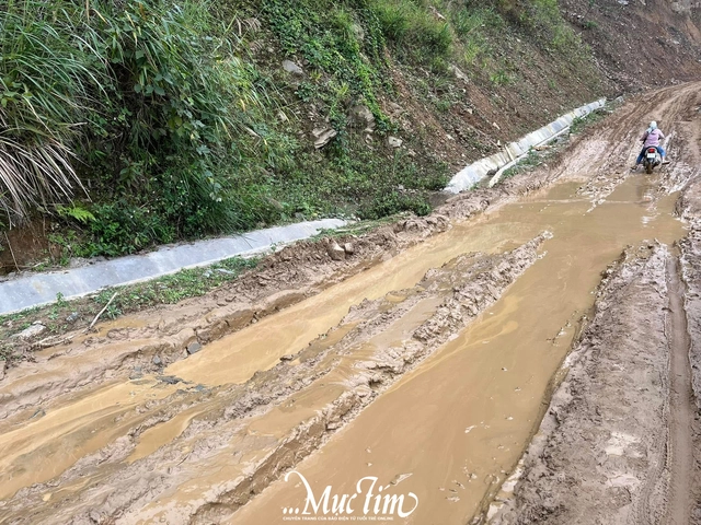 Ngày Báo chí cách mạng Việt Nam 21-6: phóng viên kể chuyện tác nghiệp đáng nhớ ở Sài Khao- Ảnh 3.