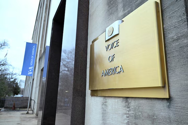 Voice of America parent terminates over 600 more staff in likely death knell - Ảnh 1.