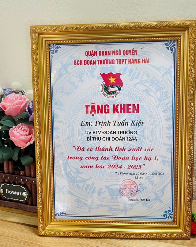 Nhà thơ trẻ Kỳ Dương: Văn chương chạm đến những vùng cảm xúc sâu thẳm - Ảnh 5.