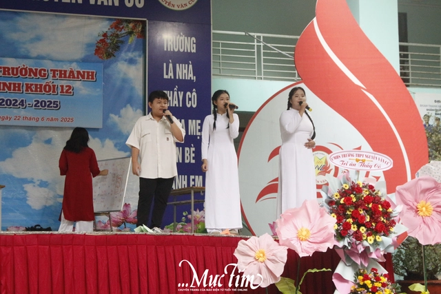 Hiệu trưởng Trường THPT Nguyễn Văn Cừ dặn dò học sinh: Dù sớm hay muộn cũng phải về đích - Ảnh 6.