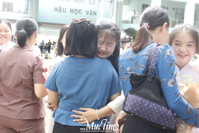 Hiệu trưởng Trường THPT Nguyễn Văn Cừ dặn dò học sinh: Dù sớm hay muộn cũng phải về đích - Ảnh 20.
