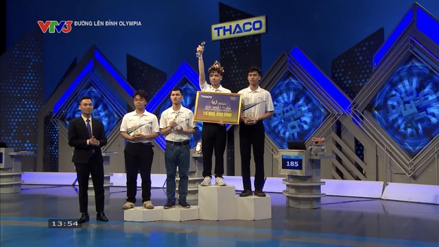 Đường lên đỉnh Olympia: nam sinh Thái Bình lội ngược dòng đầy kịch tính - Ảnh 1.