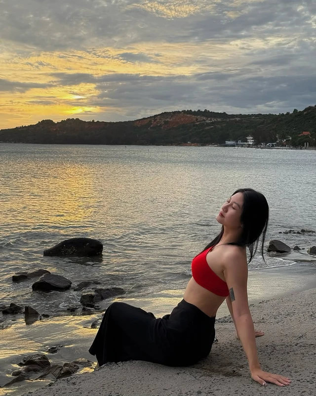 Lộ ảnh xinh từ bé của Miss Cosmo Việt Nam 2025 Phương Linh- Ảnh 12.