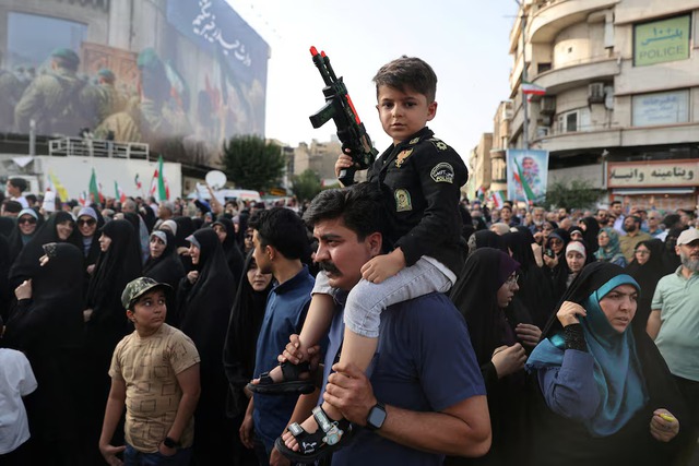 World awaits Iranian response after US hits nuclear sites - Ảnh 1.