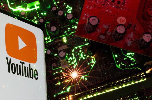 Australia regulator and YouTube spar over under-16s social media ban- Ảnh 1. Australia regulator and YouTube spar over under-16s social media ban- Ảnh 1.