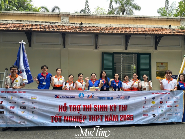 Chiều nay 25-6, thí sinh làm thủ tục thi tốt nghiệp THPT 2025- Ảnh 7.