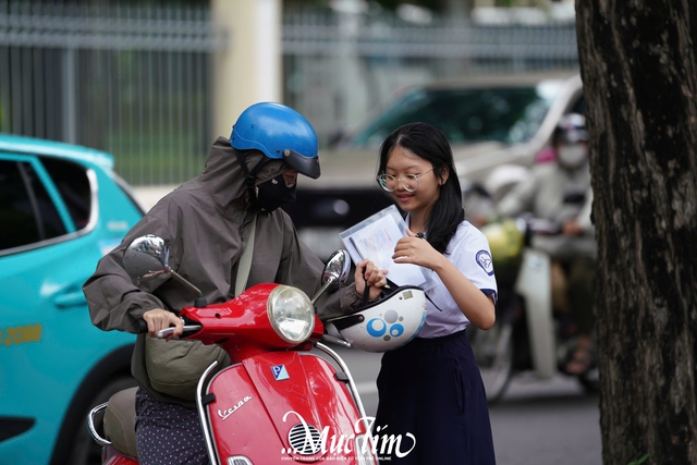 Chiều nay 25-6, thí sinh làm thủ tục thi tốt nghiệp THPT 2025- Ảnh 6.