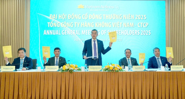 Vietnam Airlines signs deal to buy 50 narrow-body aircraft - Ảnh 1.