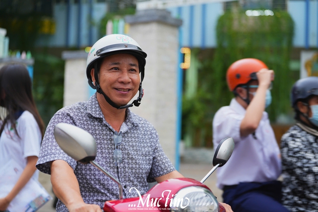 Sáng nay 26-6, hơn 1,15 triệu thí sinh làm bài thi môn ngữ văn - Ảnh 8.