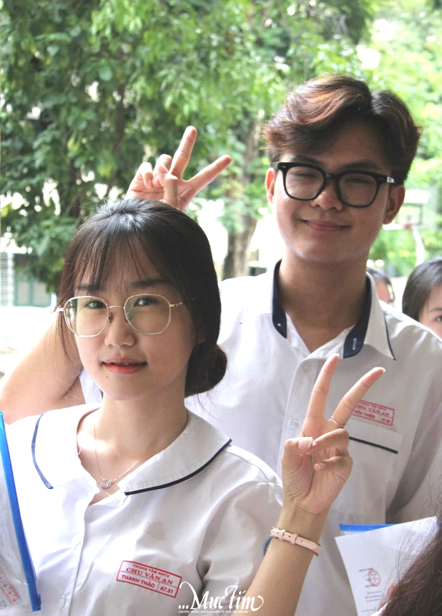 Sáng nay 26-6, hơn 1,15 triệu thí sinh làm bài thi môn ngữ văn - Ảnh 5.