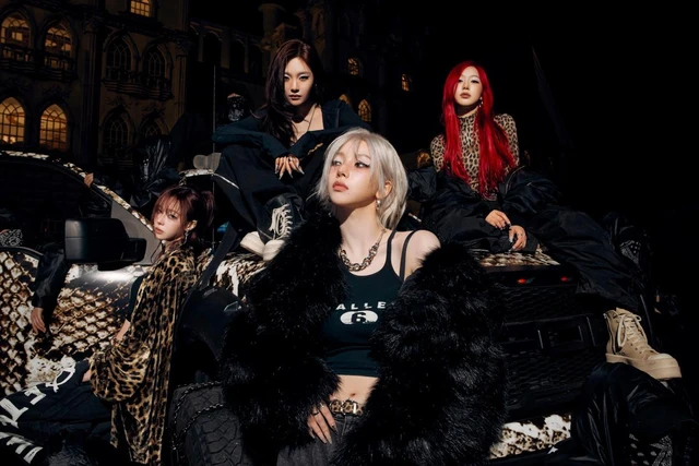 TWICE gặp fan trước thềm comeback; Aespa ghi nhận 1 triệu bản đặt trước single  - Ảnh 2.