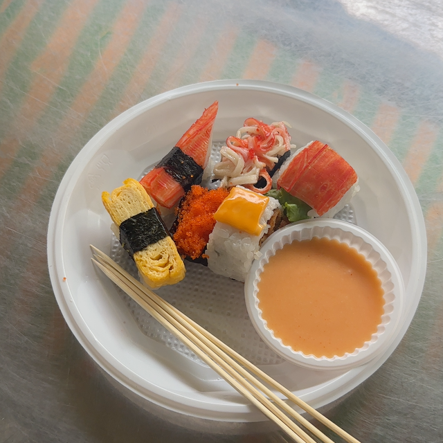 Điểm hẹn food tour hẻm cho teen mê món ngon giá mềm tại khu Xóm Chiếu - Ảnh 4.