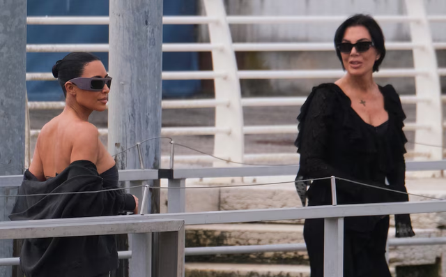 Celebrities converge on Venice for Bezos-Sanchez wedding gala - Ảnh 6.