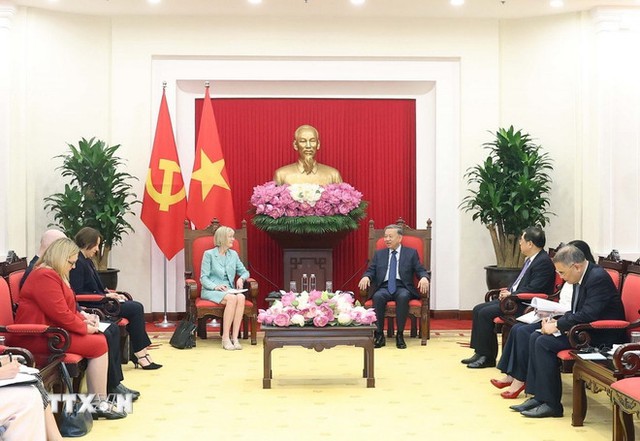 Australia sees Vietnam as key partner in Southeast Asia economic plan to 2040: ambassador - Ảnh 2.