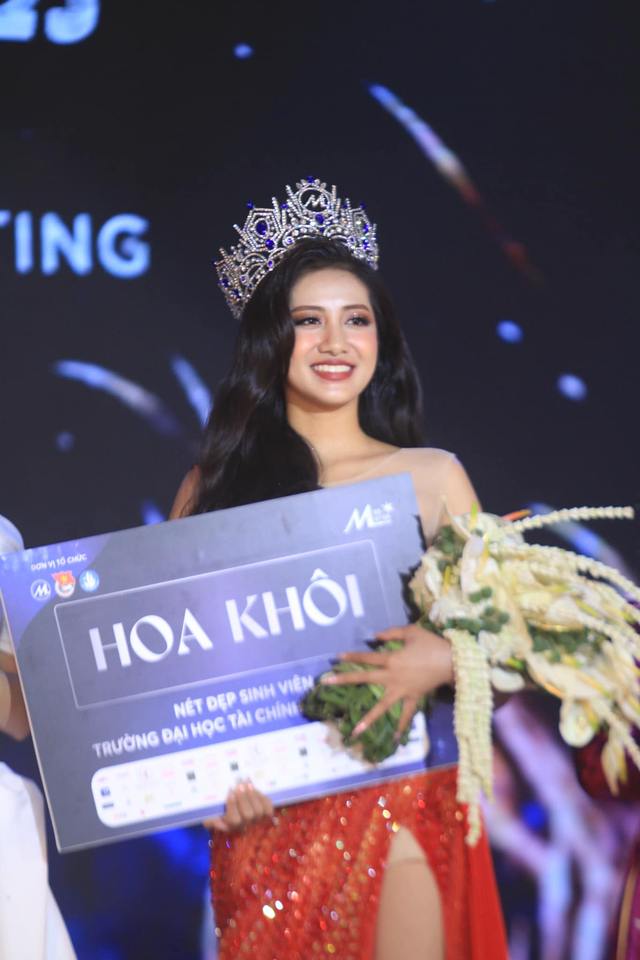 Sở hữu vẻ ngoài xinh đẹp, Hoa hậu Việt Nam 2025 Hà Trúc Linh đã từng tự ti vì điều này - Ảnh 2.