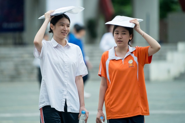 Bài giải gợi ý môn giáo dục kinh tế và pháp luật thi tốt nghiệp THPT năm 2025 - Ảnh 1.