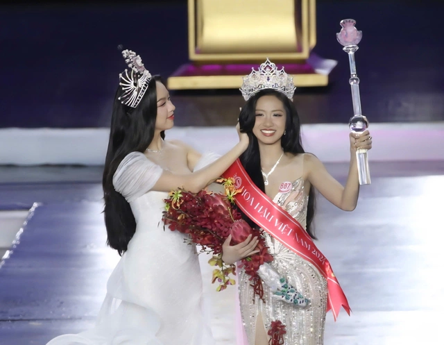 Phu Yen Province's beauty crowned new Miss Vietnam - Ảnh 2. Phu Yen Province's beauty crowned new Miss Vietnam - Ảnh 2.