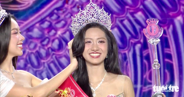 Phu Yen Province's beauty crowned new Miss Vietnam - Ảnh 1. Phu Yen Province's beauty crowned new Miss Vietnam - Ảnh 1.