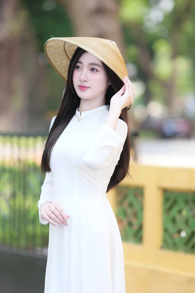 Tân Hoa hậu Trái đất 2025 Ngô Thị Trâm Anh có profile ấn tượng ra sao? - Ảnh 6.
