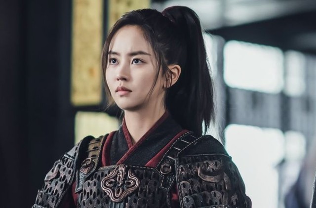 Trước khi hóa đả nữ của Good boy, Kim So Hyun đã nổi danh qua các phim này - Ảnh 5.