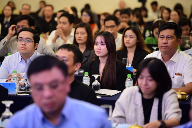 Cashless Day 2025 aims to propel Vietnam's digital economy- Ảnh 11. Cashless Day 2025 aims to propel Vietnam's digital economy- Ảnh 11.