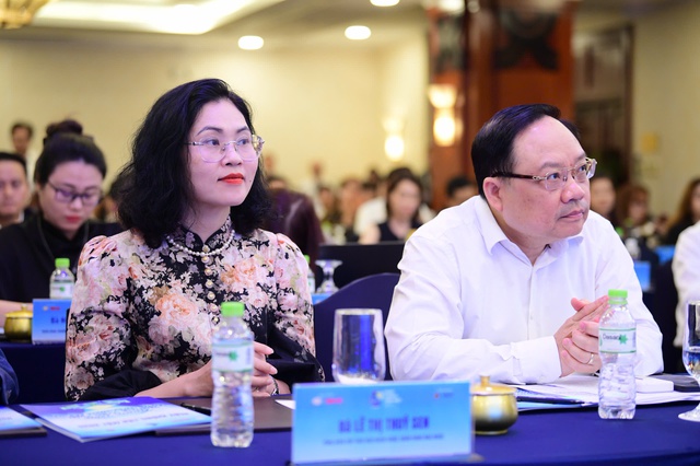 Cashless Day 2025 aims to propel Vietnam's digital economy- Ảnh 10. Cashless Day 2025 aims to propel Vietnam's digital economy- Ảnh 10.