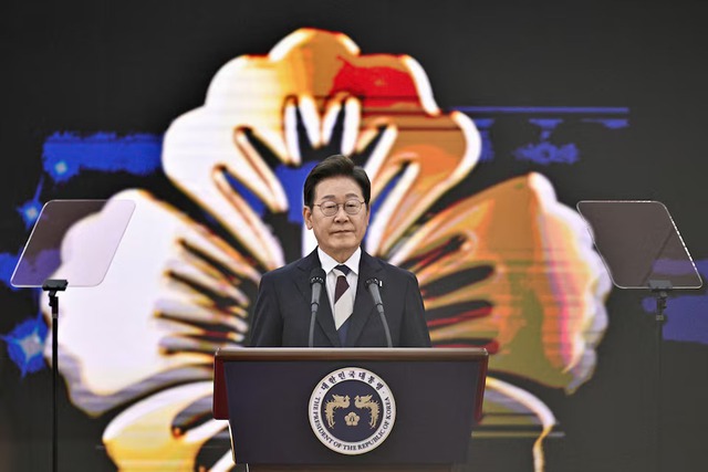 South Korea's new President Lee vows to revive democracy from 'near demise'- Ảnh 2.