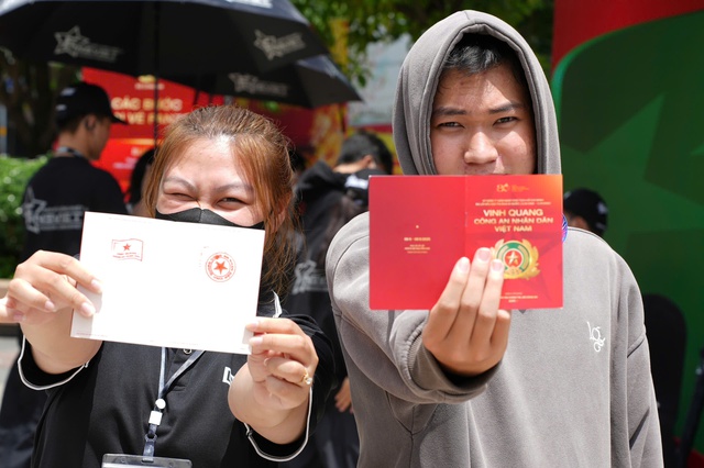 Sự kiện Vinh quang Công an nhân dân Việt Nam bế mạc hôm nay với đêm gala âm nhạc hoành tráng - Ảnh 2.